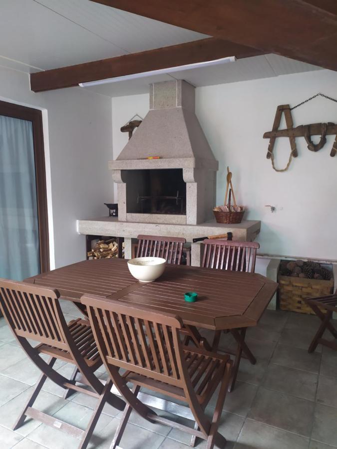 O Pazo Villa โอโกรเบ ภายนอก รูปภาพ